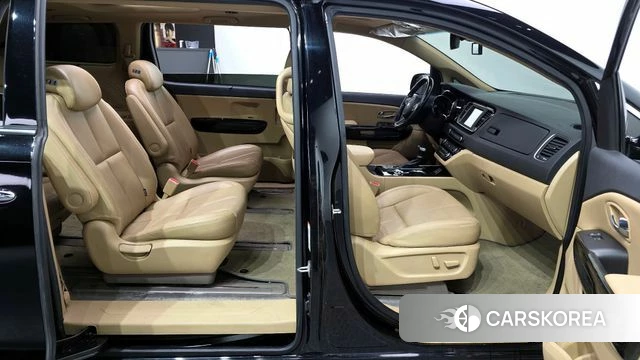 Kia The New Carnival 2020 Черный из Кореи, фото 2