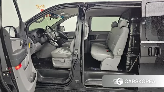 Hyundai The New Grand Starex 2020 Черный из Кореи, фото 2