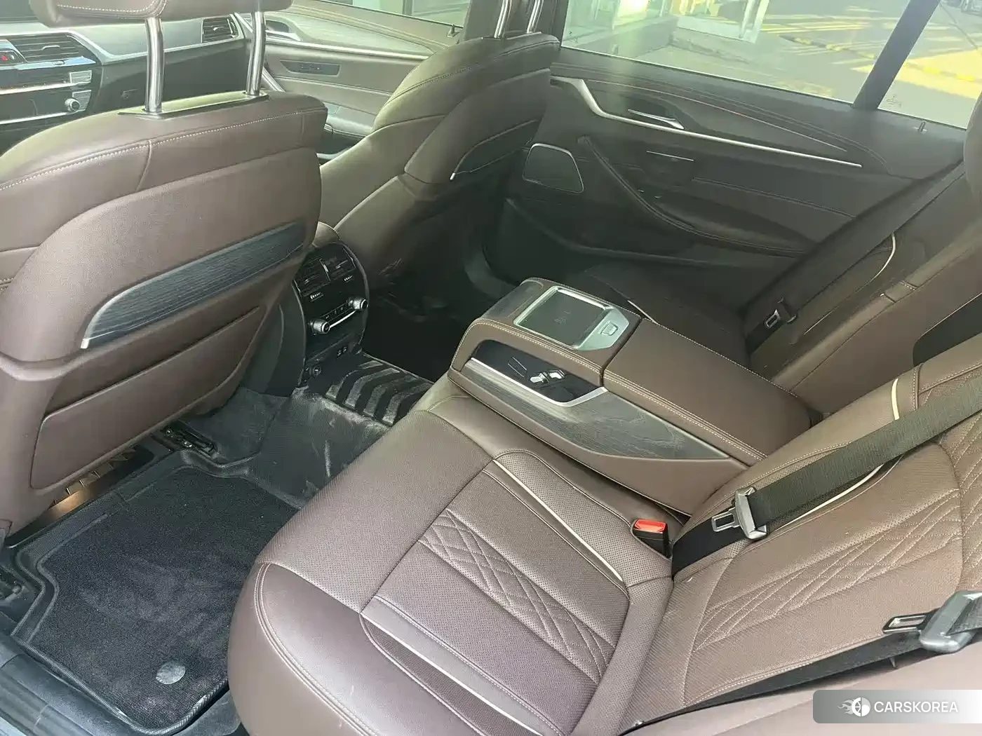 BMW 5 series 2022 Черный из Китая, фото 2