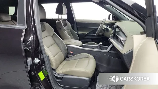 Ssangyong Torres 2023 Черный из Кореи, фото 2