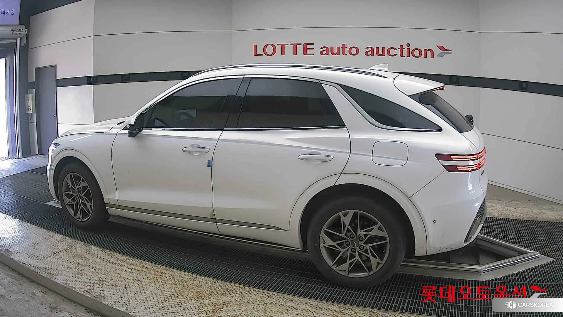 Hyundai GV70 2022 Uyuni White из Кореи, фото 2