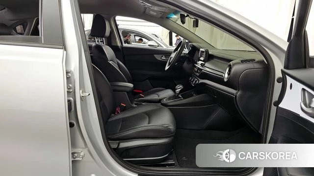 Kia Come New K3 2018 Серебряный из Кореи, фото 2