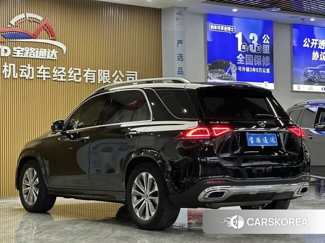 Mercedes-Benz GLE (import) 2022 Черный из Китая, фото 2