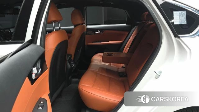 Kia The New K3 2nd generation 2022 Белый из Кореи, фото 2
