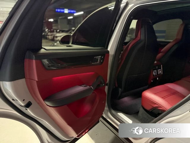 Porsche Cayenne (PO536) 2023 Цвет галактики из Кореи, фото 2