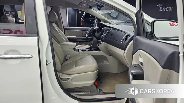 Kia The New Carnival 2019 Белый из Кореи, фото 2