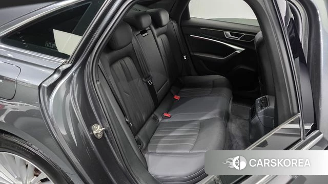 Audi A6 (C8) 2021 Серый из Кореи, фото 2