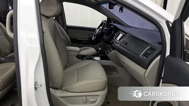 Kia The New Carnival 2018 Белый из Кореи, фото 2