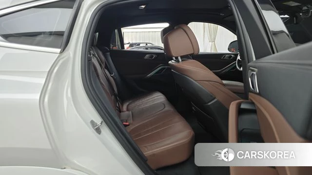 BMW X6 (G06) 2021 Белый из Кореи, фото 2