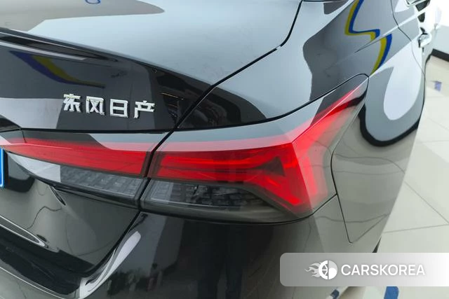 Nissan Teana 2023 Черный из Китая, фото 2
