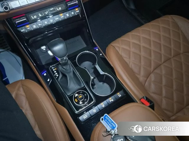 Kia Mohave Master 2023 Белый из Кореи, фото 2