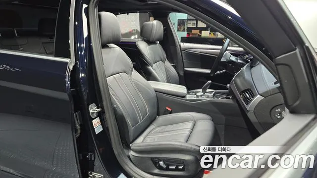 BMW 5 Series (G30) 2022 Черный из Кореи, фото 2