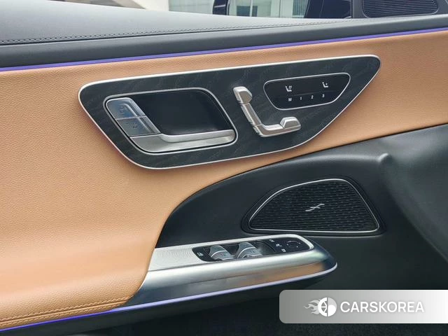 Mercedes-Benz E-class 2024 Черный из Китая, фото 2