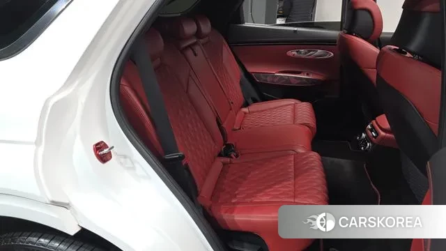 Genesis GV70 2022 Белый из Кореи, фото 2