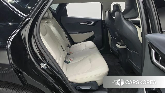 Kia EV6 2023 Черный из Кореи, фото 2