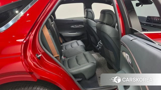 Genesis GV70 2022 Красный из Кореи, фото 2