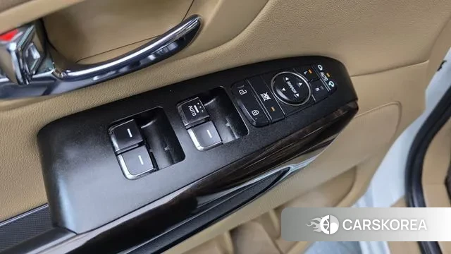 Kia The New Carnival 2018 Белый из Кореи, фото 2