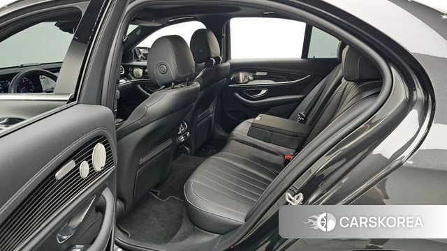 Mercedes-Benz E-Class W213 2021 Серый из Кореи, фото 2