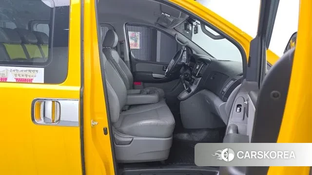 Hyundai The New Grand Starex 2018 Желтый из Кореи, фото 2