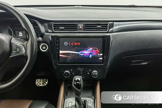 Dongfeng Scenery Scenery 580 2018 Белый из Китая, фото 2