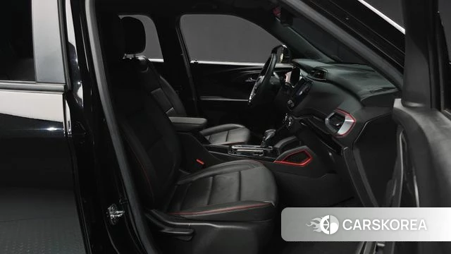 Chevrolet (GM Daewoo) Trailblazer 2023 Черный из Кореи, фото 2