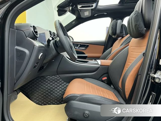 Mercedes-Benz GLC 2023 Черный из Китая, фото 2