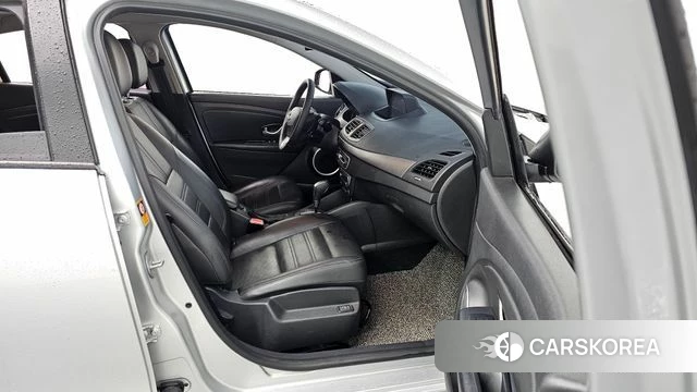 Renault Korea (Samsung) SM3 Neo 2018 Серебряный из Кореи, фото 2