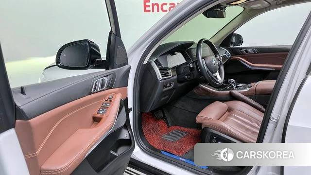 BMW X5 (G05) 2022 Белый из Кореи, фото 2