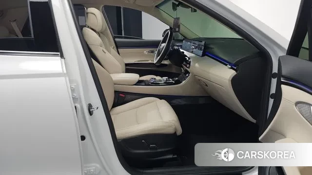 Genesis GV70 2025 Белый из Кореи, фото 2