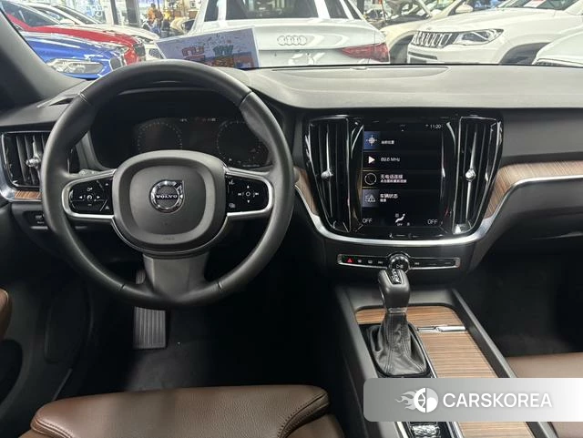 Volvo S60 2021 Синий из Китая, фото 2