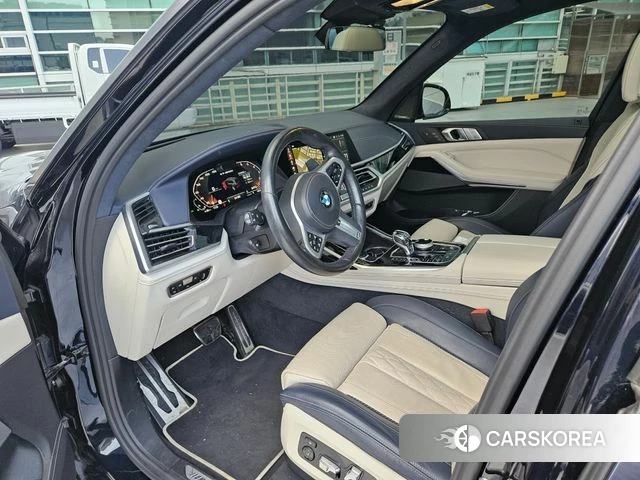 BMW X7 (G07) 2022 Черный из Кореи, фото 2