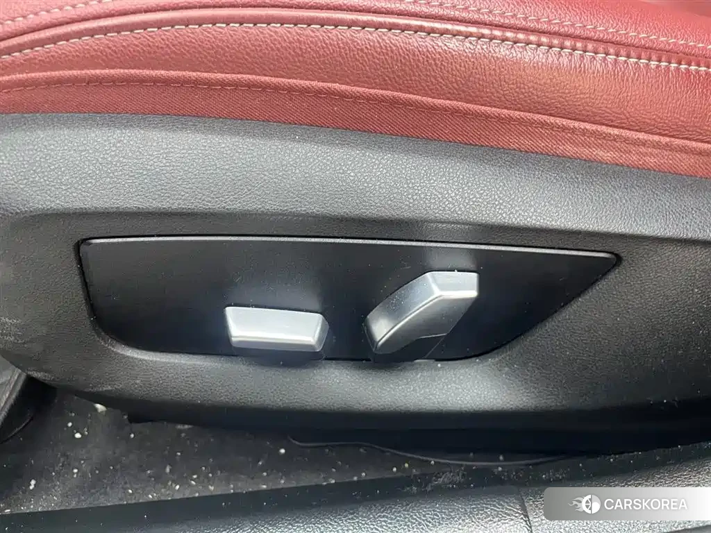 BMW 5 series 2023 Черный из Китая, фото 3