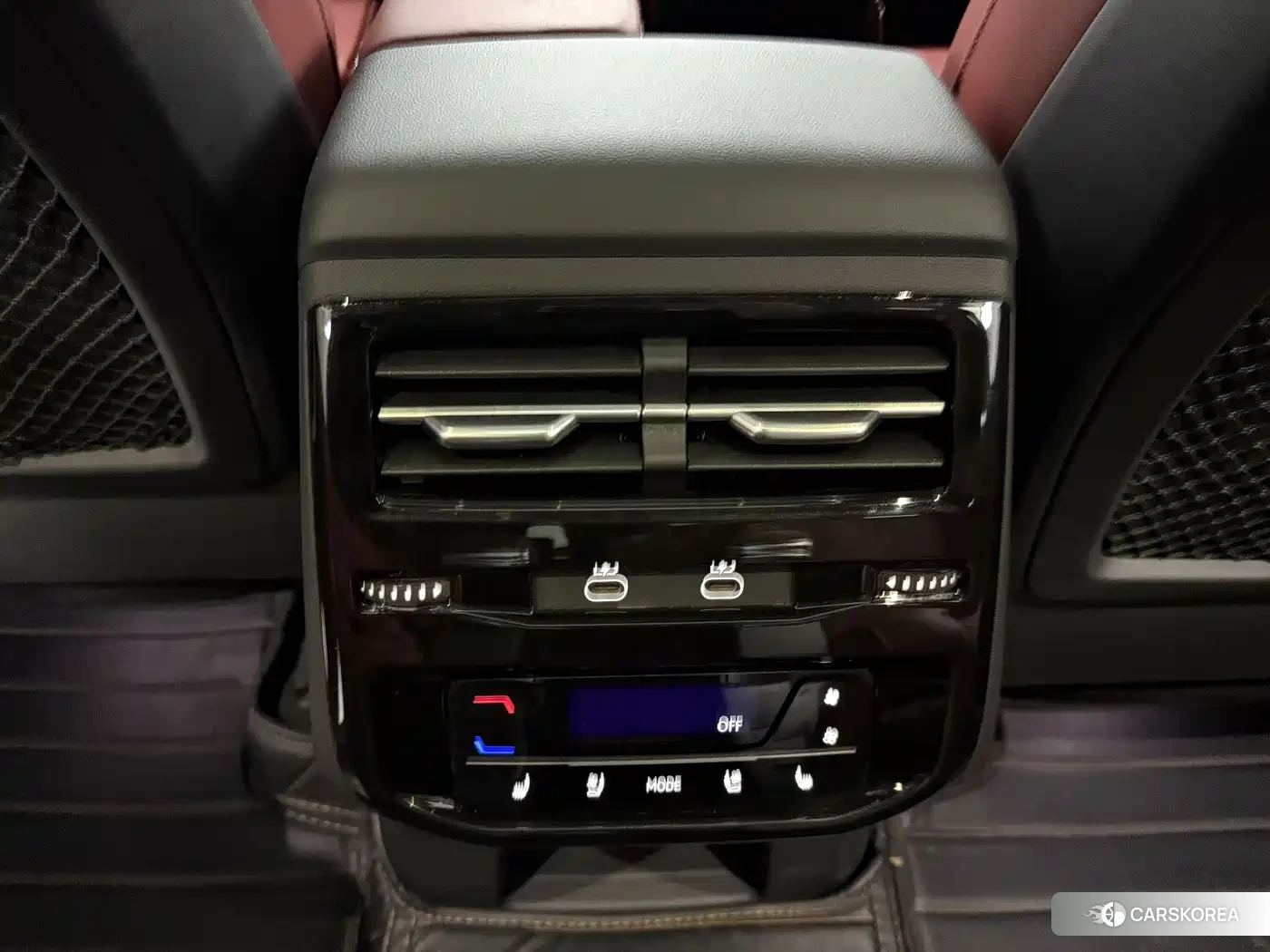 Audi Q6 2024 Черный из Китая, фото 2