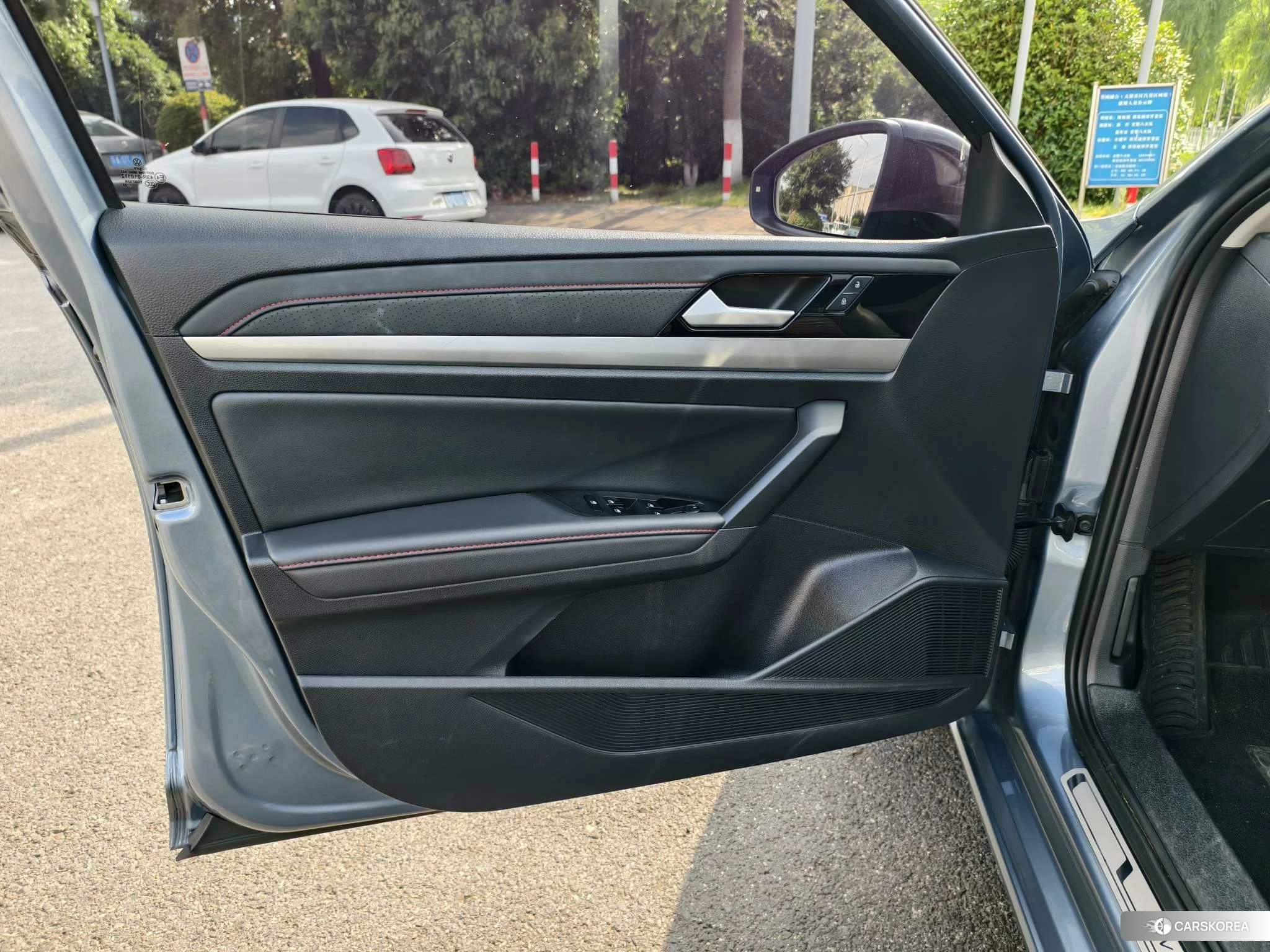 Volkswagen Lavida 2023 Синий из Китая, фото 2