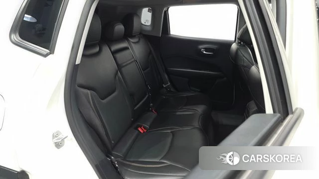 Jeep Compass 2nd Generation 2018 Белый из Кореи, фото 2