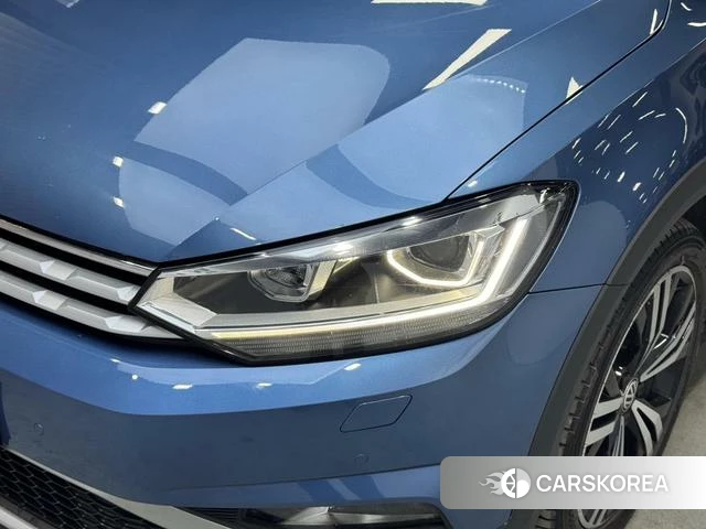 Volkswagen Touran L 2021 Синий из Китая, фото 2