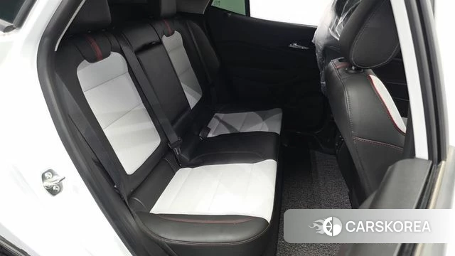 Chevrolet (GM Daewoo) Trax Crossover 2024 Белый из Кореи, фото 2