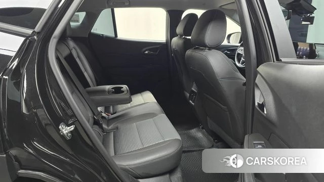 Chevrolet (GM Daewoo) Trax Crossover 2024 Черный из Кореи, фото 2