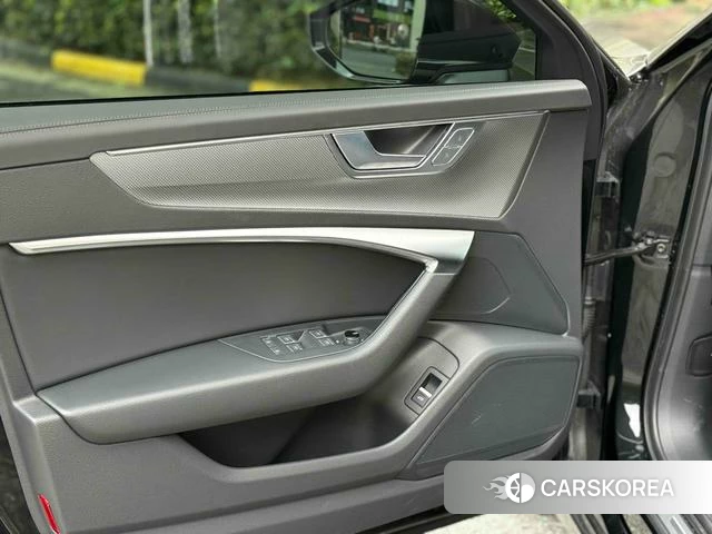 Audi A6L 2024 Серебристо-серый из Китая, фото 2