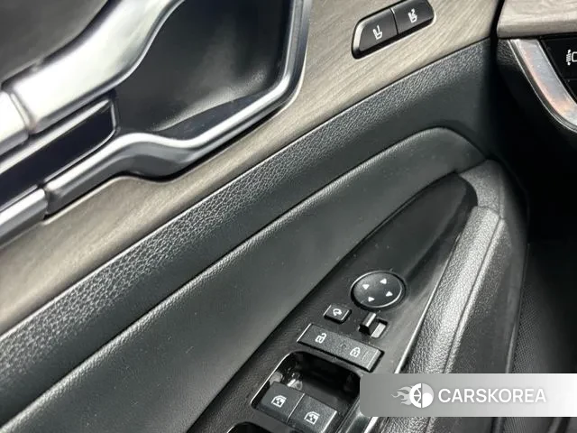 Kia Sportage 5th Generation Hybrid 2021 Белый из Кореи, фото 2