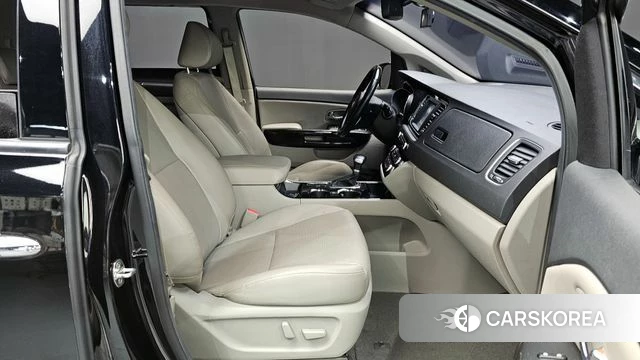 Kia The New Carnival 2019 Черный из Кореи, фото 2