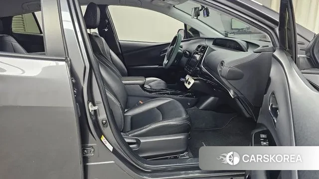 Toyota Prius 4th Generation 2018 Серый из Кореи, фото 2