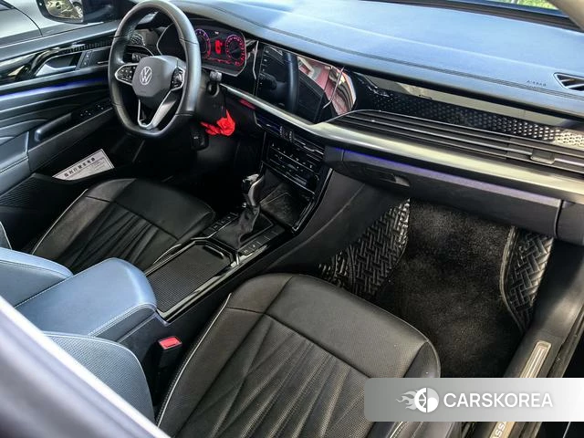 Volkswagen Passat 2023 Черный из Китая, фото 2