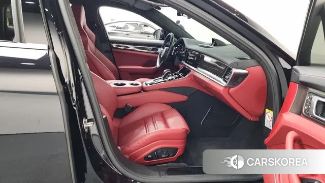 Porsche Panamera (971) 2023 Черный из Кореи, фото 2