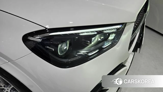 Mercedes-Benz GLE-Class W167 2026 Белый из Кореи, фото 2
