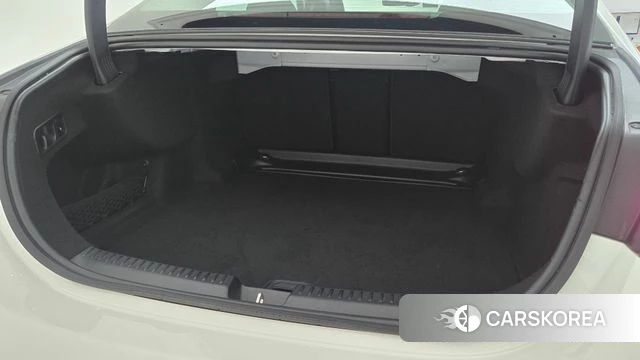 Mercedes-Benz E-Class W214 2026 Белый из Кореи, фото 2