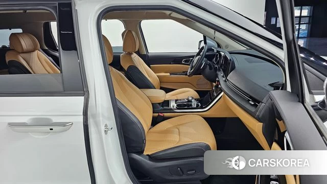 Kia Carnival 4th generation 2023 Белый из Кореи, фото 2
