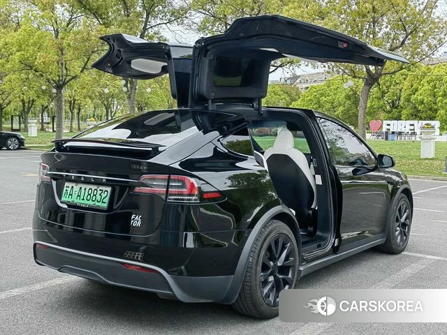 Tesla Model X 2023 Черный из Китая, фото 2