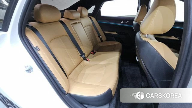 Kia K5 3rd generation 2021 Белый из Кореи, фото 2