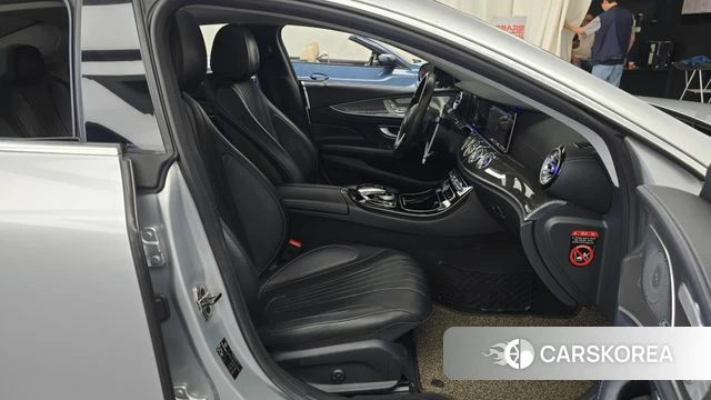 Mercedes-Benz CLS-Class C257 2019 Серебряный из Кореи, фото 2